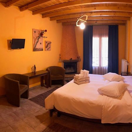 Guesthouse Teloni ヴィティナ エクステリア 写真
