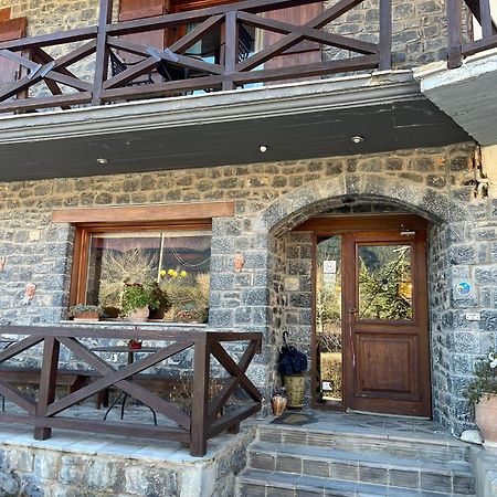 Guesthouse Teloni ヴィティナ エクステリア 写真