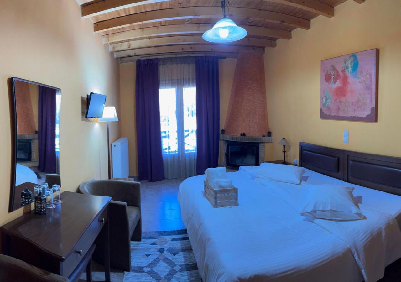 Guesthouse Teloni ヴィティナ エクステリア 写真
